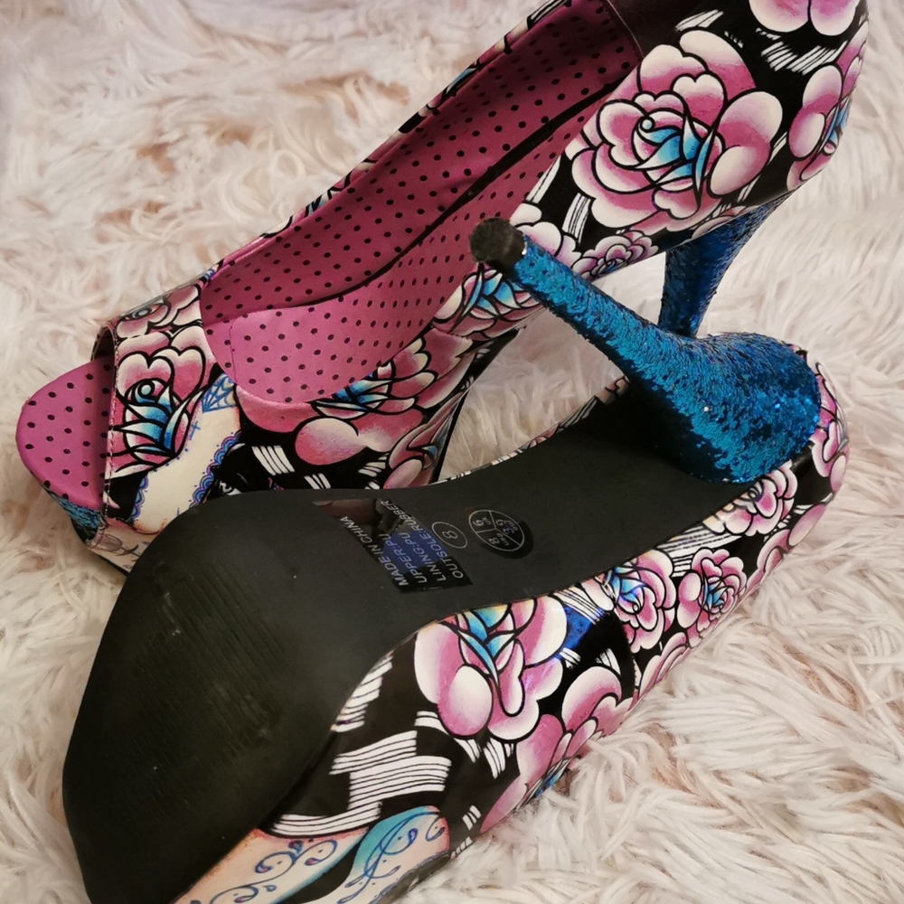 Beautiful heels - Picture 3 of 3